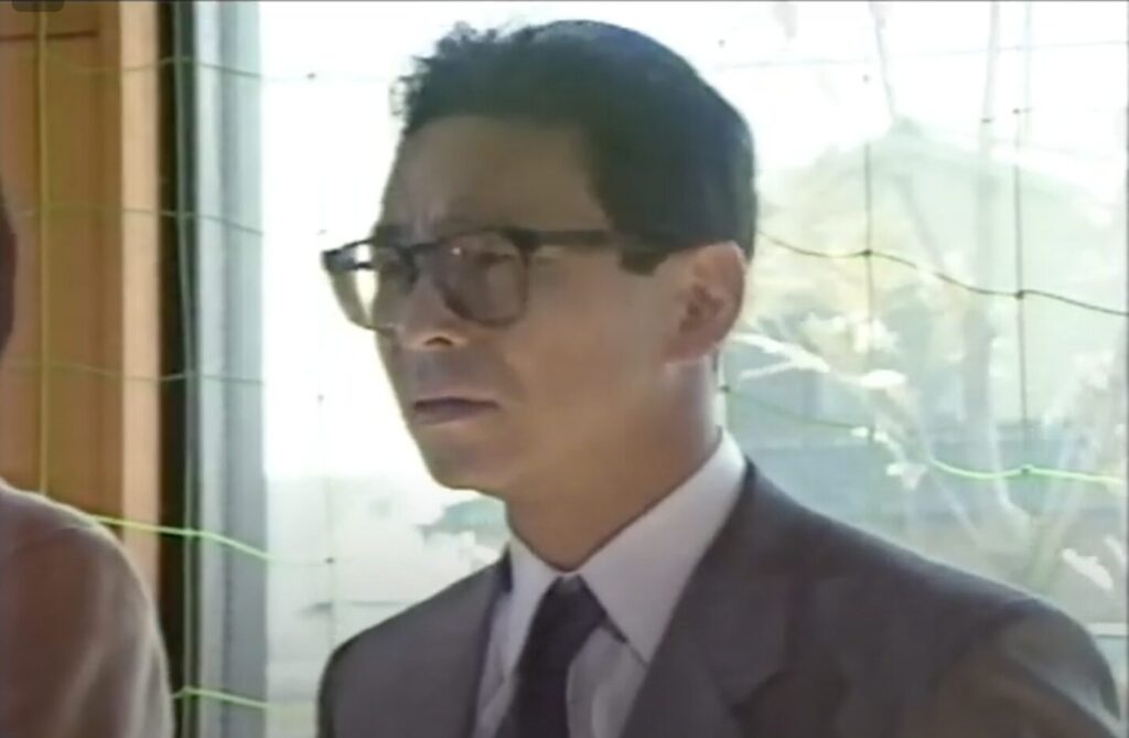 俳優：タモリ