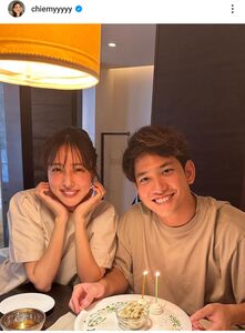 愛甲千笑美|プロ野球・栗原陵矢選手(ソフトバンクホークス)の妻でもある多才なファッションモデルの軌跡と活躍