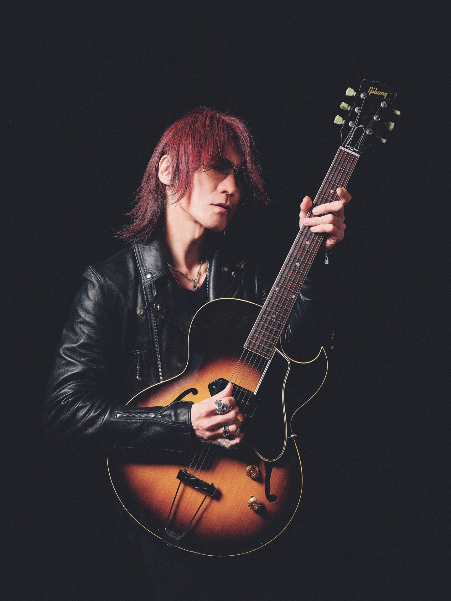 SUGIZOが2度も改名した理由とは？杉原康弘→杉原悠→杉原有音に込められた想いと人生の転機