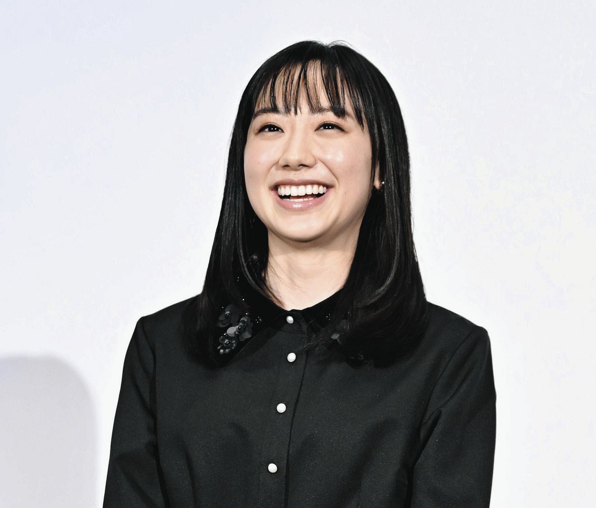 芦田愛菜：推定年収2億5,000万円〜4億円の安定した収入構造