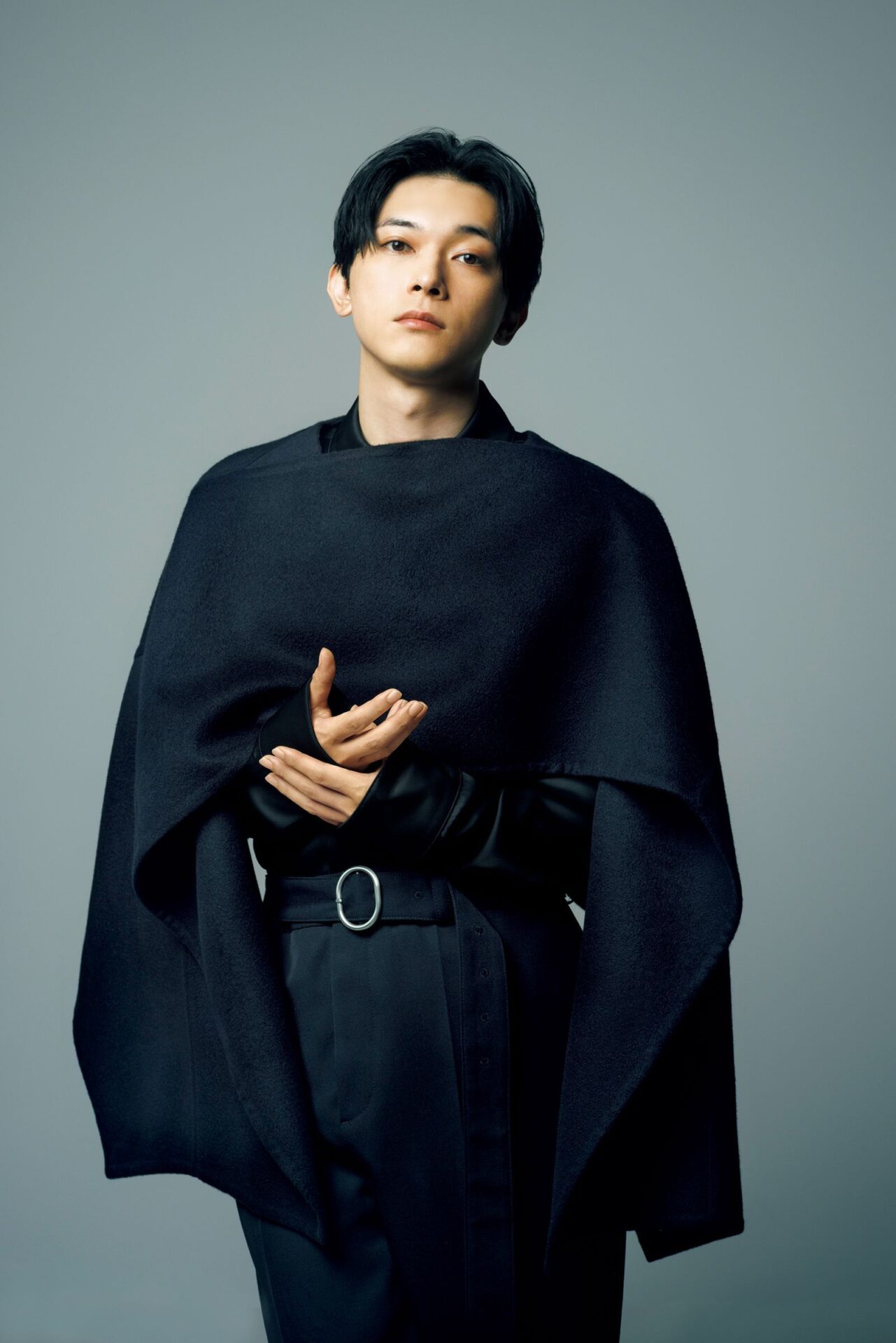 吉沢亮の年収は国宝級！不祥事・泥酔事件後もCM・映画で稼ぎ続ける驚きの内訳