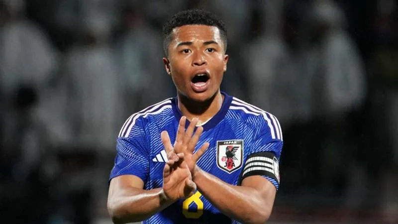 日本代表藤田譲瑠チマ 藤田譲瑠チマ（シ