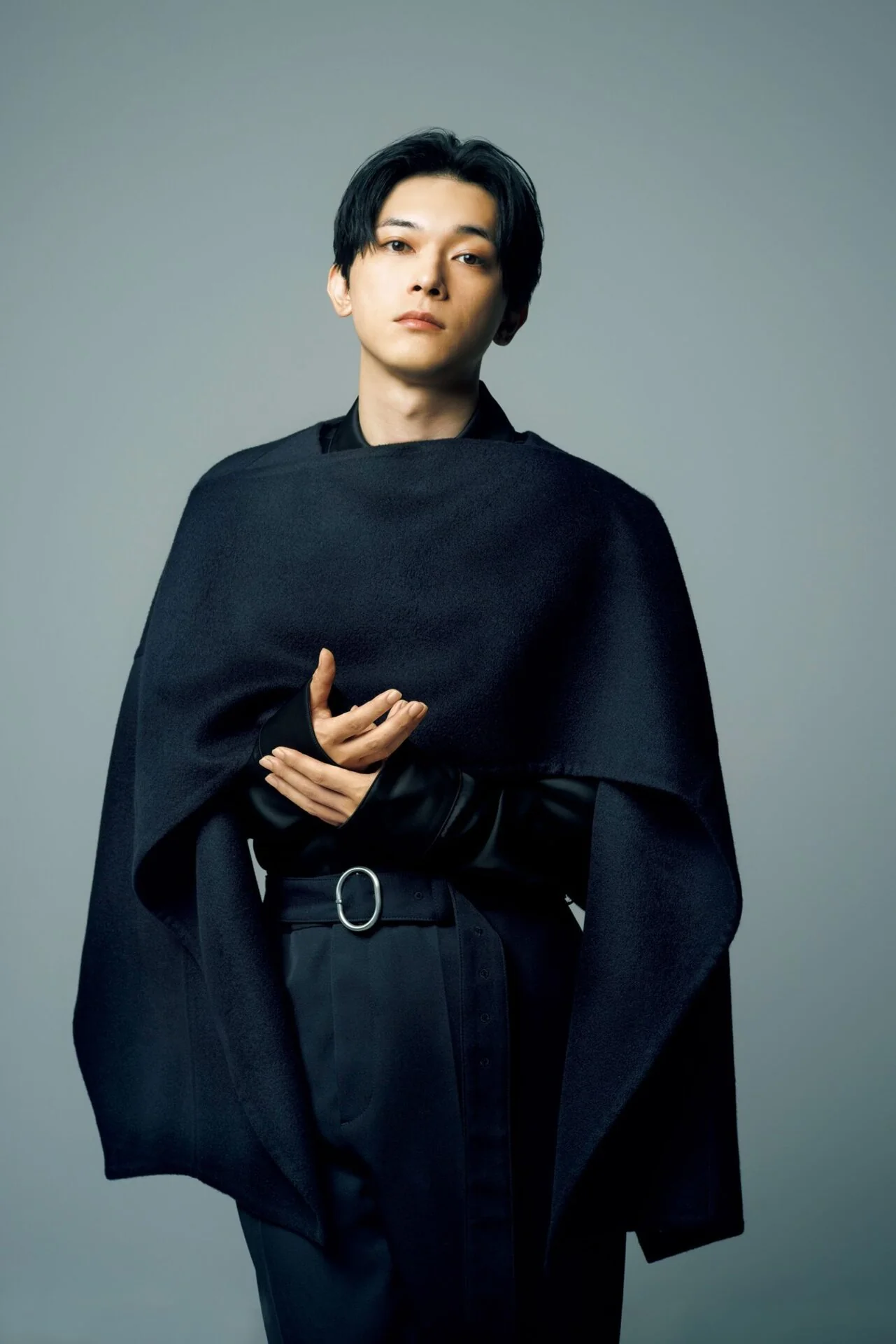 吉沢亮の年収は国宝級！不祥事・泥酔事件後もCM・映画で稼ぎ続ける驚きの内訳