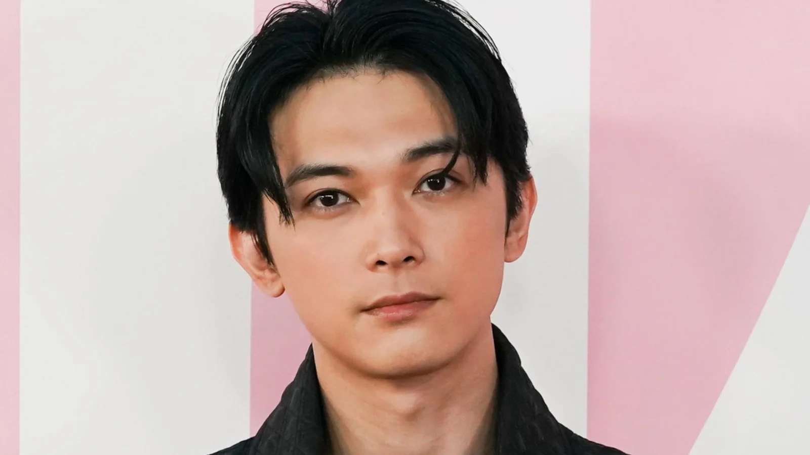 吉沢亮の年収は国宝級！不祥事・泥酔事件後もCM・映画で稼ぎ続ける驚きの内訳