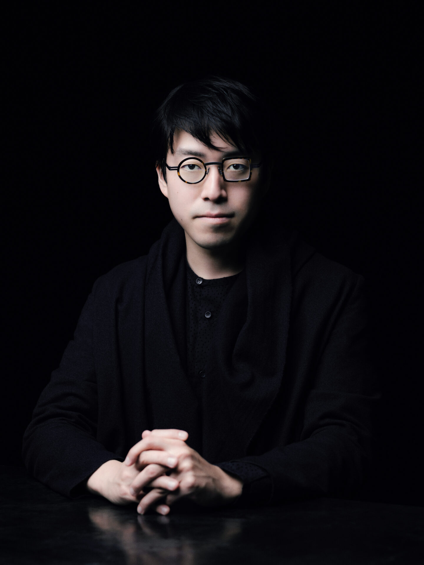 成田悠輔の誕生日は？|非公開説の真相とプロフィール、学歴と経歴｜芸能情報まとめ【 参考画像（Wikimedia Commons）